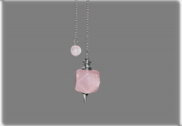 PEMBE KUVARS KARE SARKAÇ