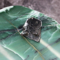 AMETİST KÜTLE TAŞI