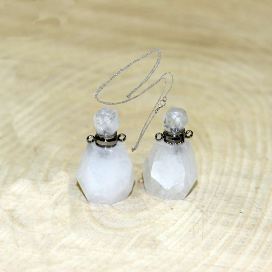 GÜMÜŞ UÇLU KRİSTAL KUVARS (KOLYE) PARFÜM ŞİŞESİ