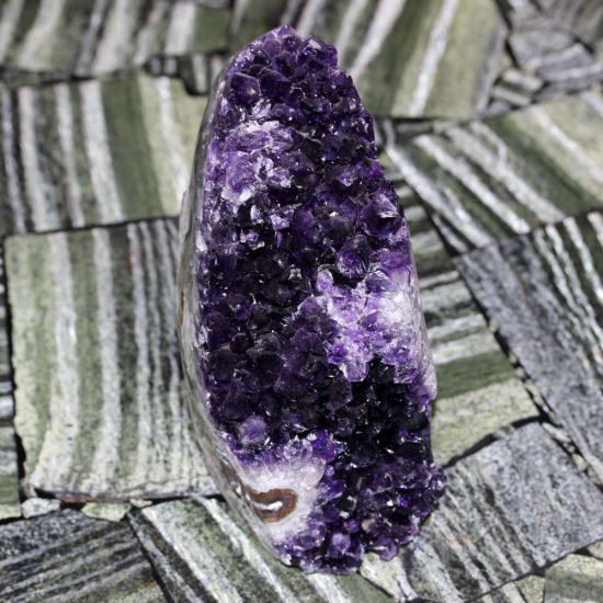 AMETİST KÜTLE TAŞI