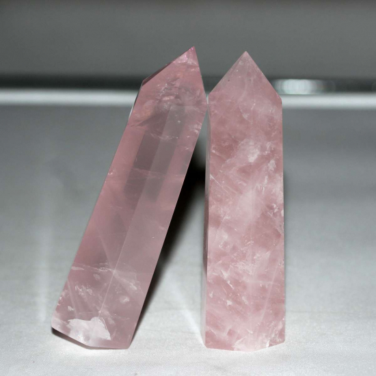 PEMBE KUVARS ( PİRAMİT-KULE ) PARÇA DOĞAL TAŞ