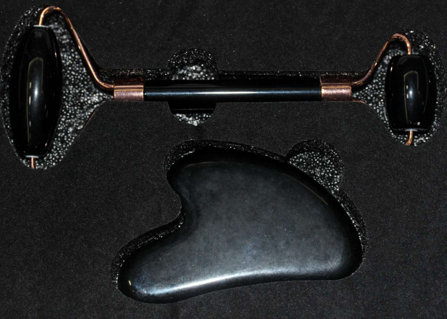 thumbOnix Doğal Masaj Taşı 2'li Set Face Roller+Gua Sha