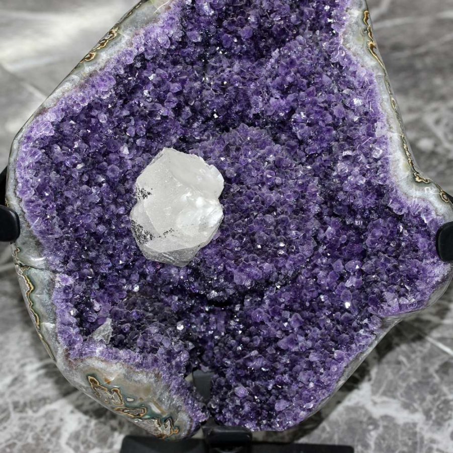 thumbAmetist ( Kiristal Uçlu ) Kütle Taşı