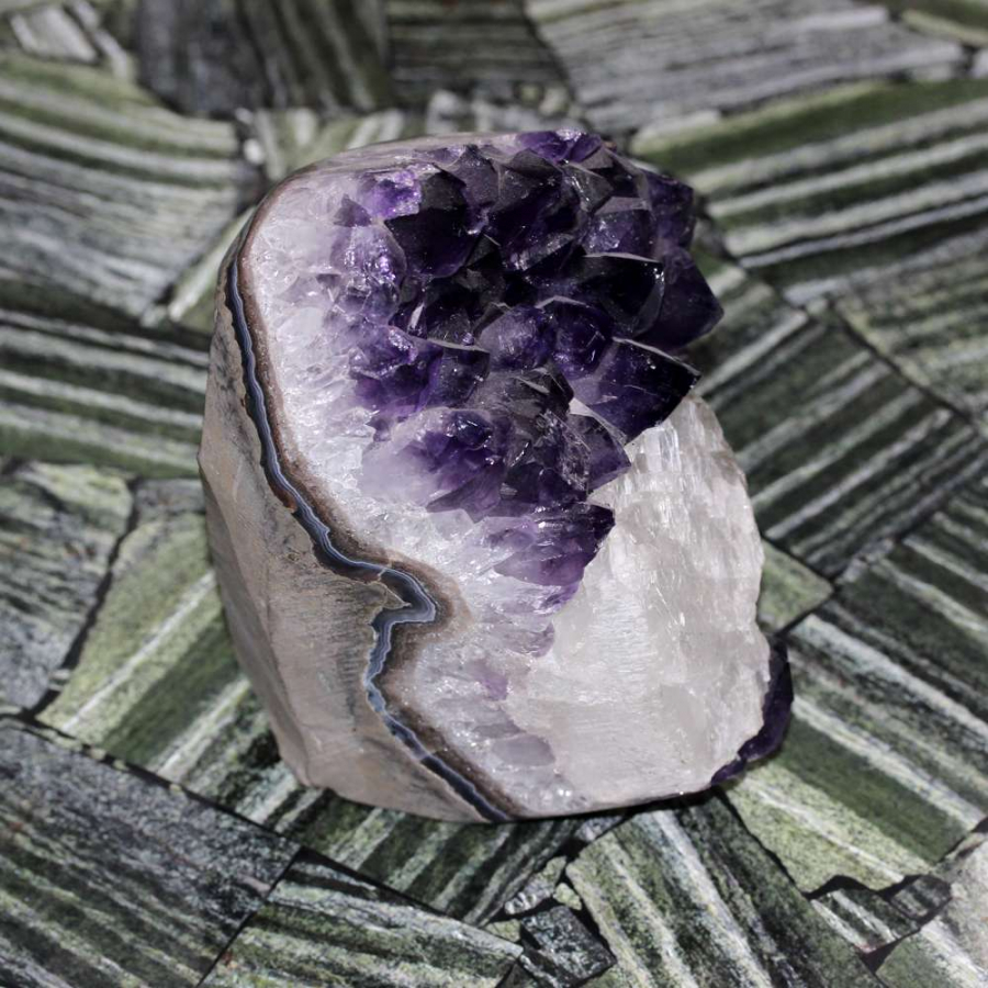 thumbUruguay Ametist (kiristal Ilaveli ) Kütle Taşı