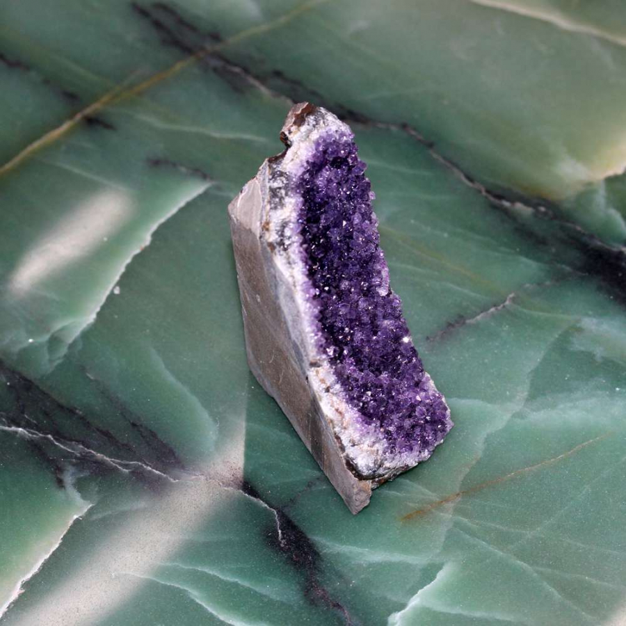 thumbAMETİST KÜTLE TAŞI