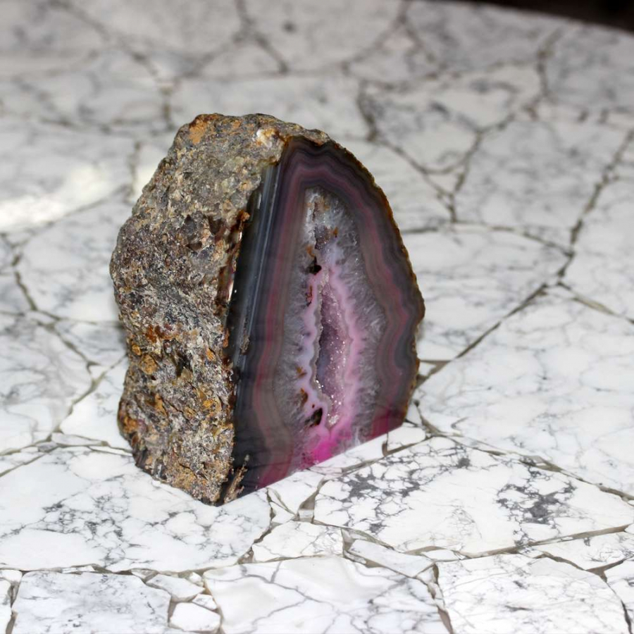 thumbAKİK KÜTLE TAŞI