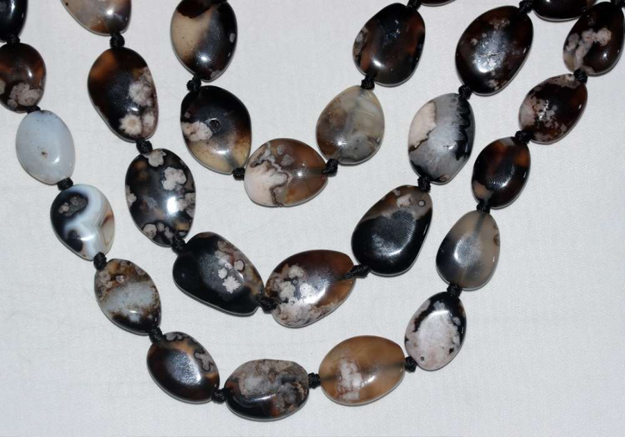 thumbDAMARLI OVAL AKİK DOĞAL TAŞ