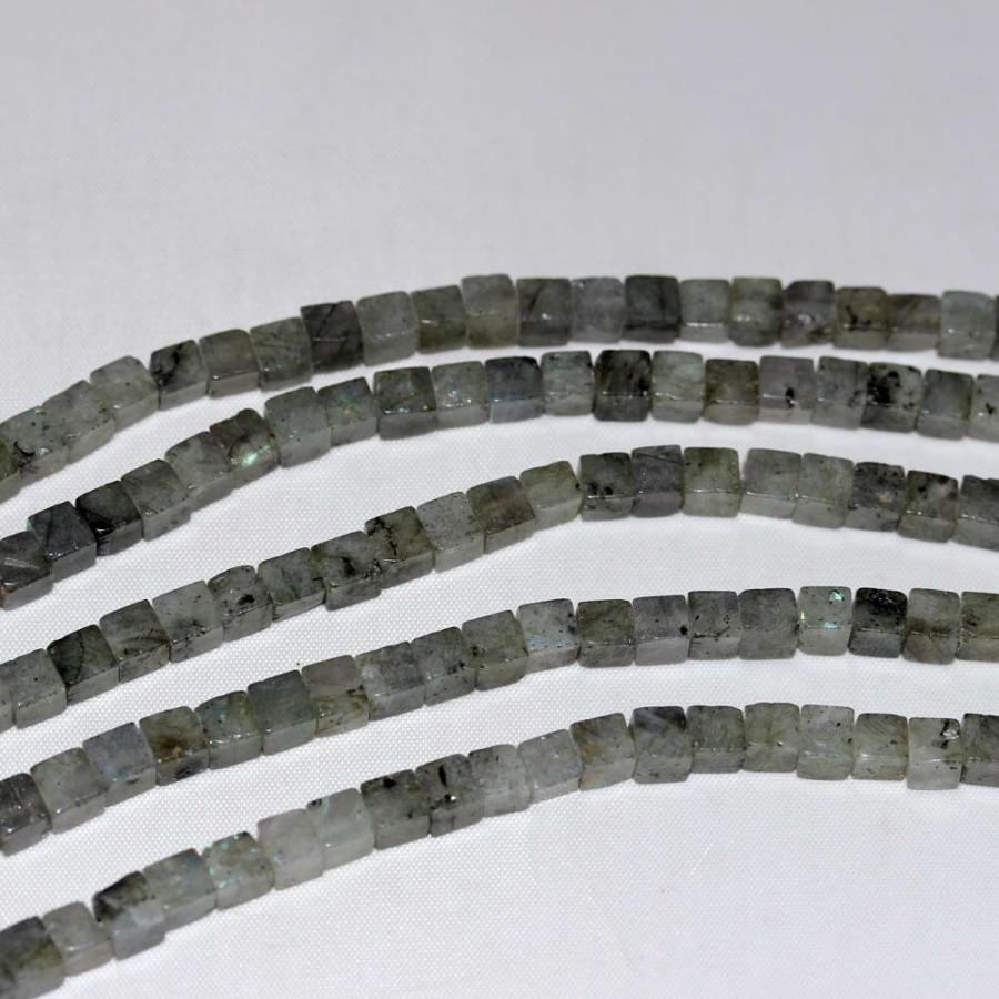 LABRADORİT DOĞAL TAŞ KÜP KESİM