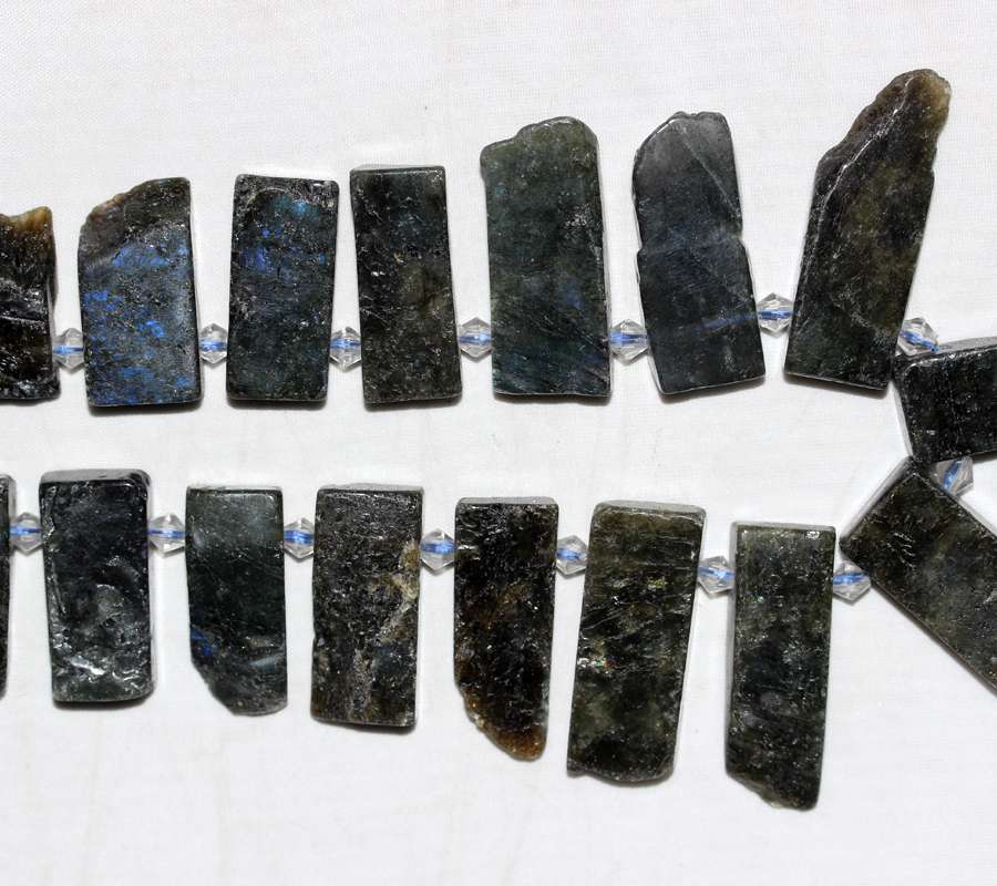 thumbLABRADORİT DOĞAL TAŞ