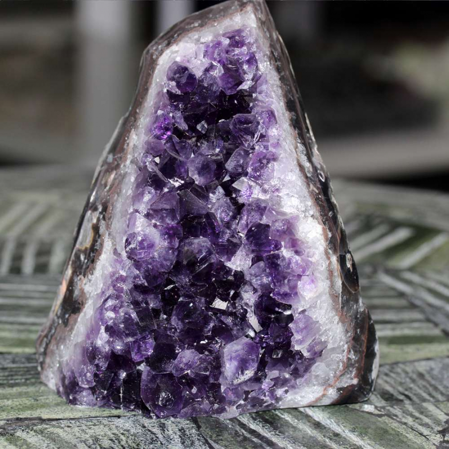 AMETİST KÜTLE TAŞI