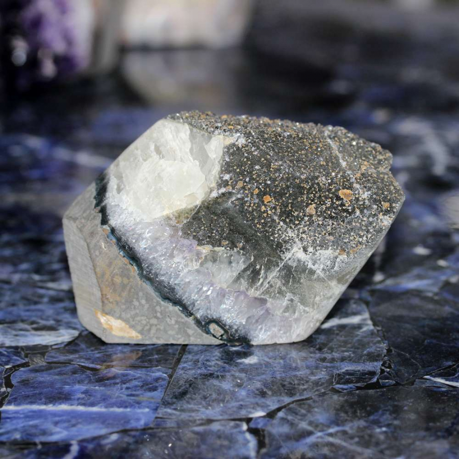 thumbAMETİST KÜTLE TAŞI