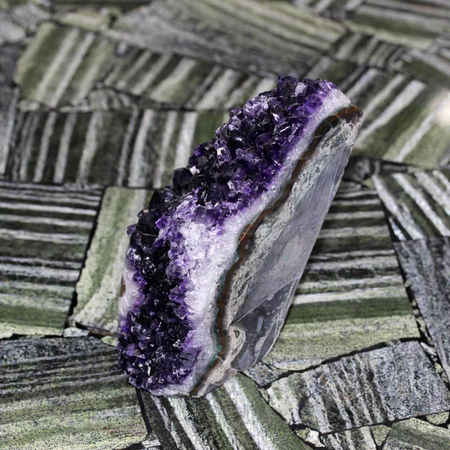 thumbAMETİST KÜTLE TAŞI